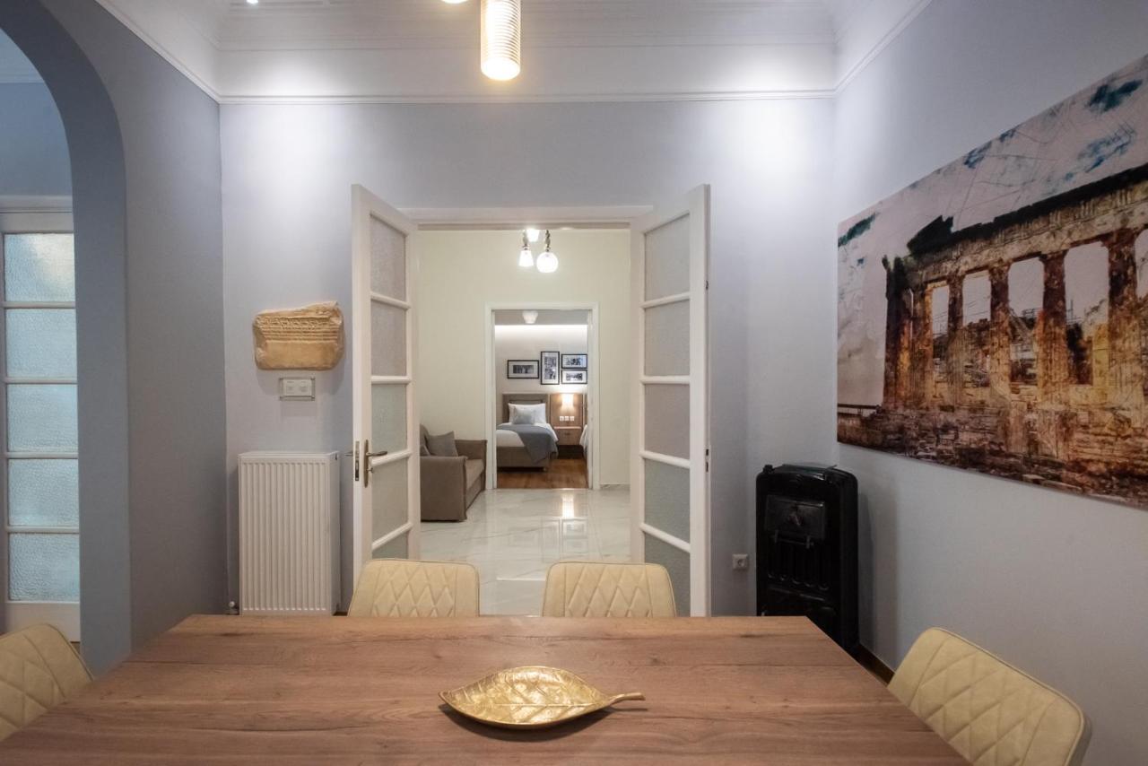 Blue Ark Lavish Sauna Suite Athén Kültér fotó
