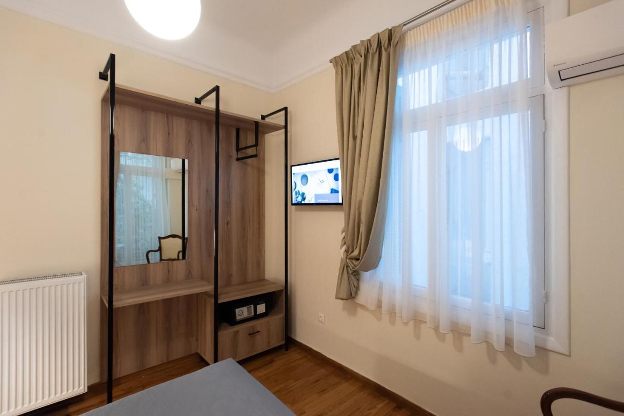 Blue Ark Lavish Sauna Suite Athén Kültér fotó