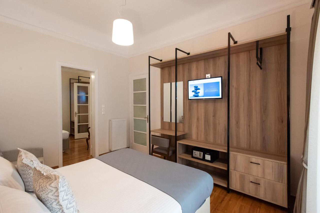 Blue Ark Lavish Sauna Suite Athén Kültér fotó