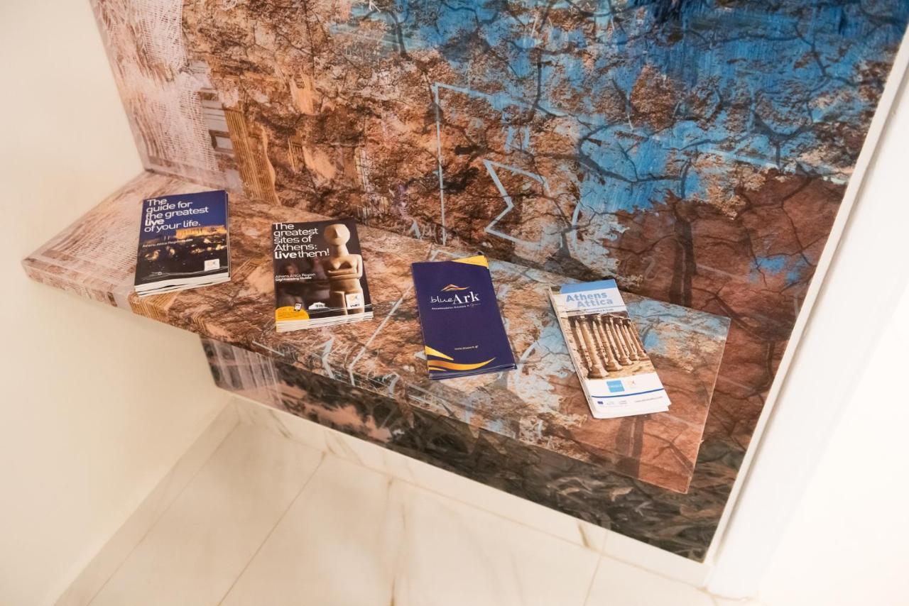 Blue Ark Lavish Sauna Suite Athén Kültér fotó