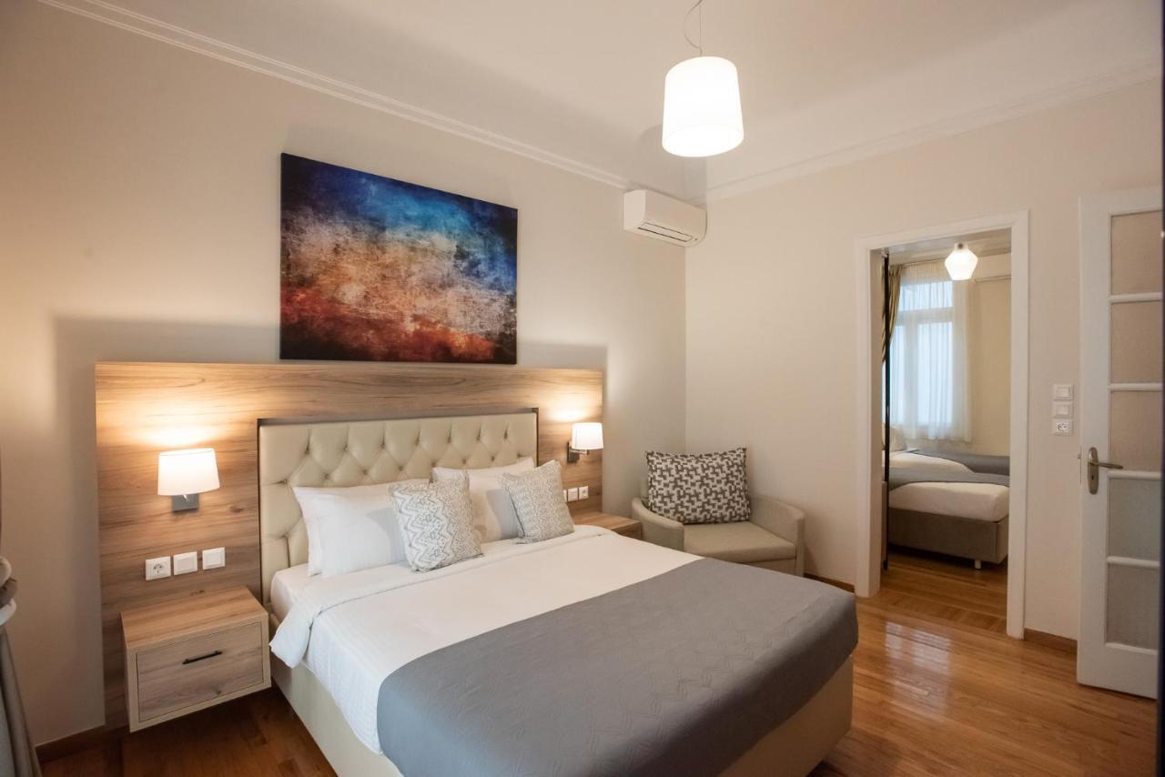 Blue Ark Lavish Sauna Suite Athén Kültér fotó
